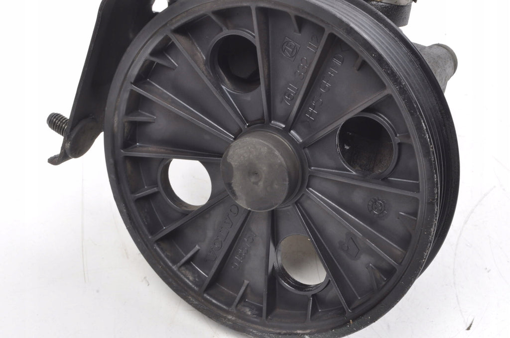 VOLVO S40 V40 1.8 16V 122KM POWER STEERING PUMP 8683378