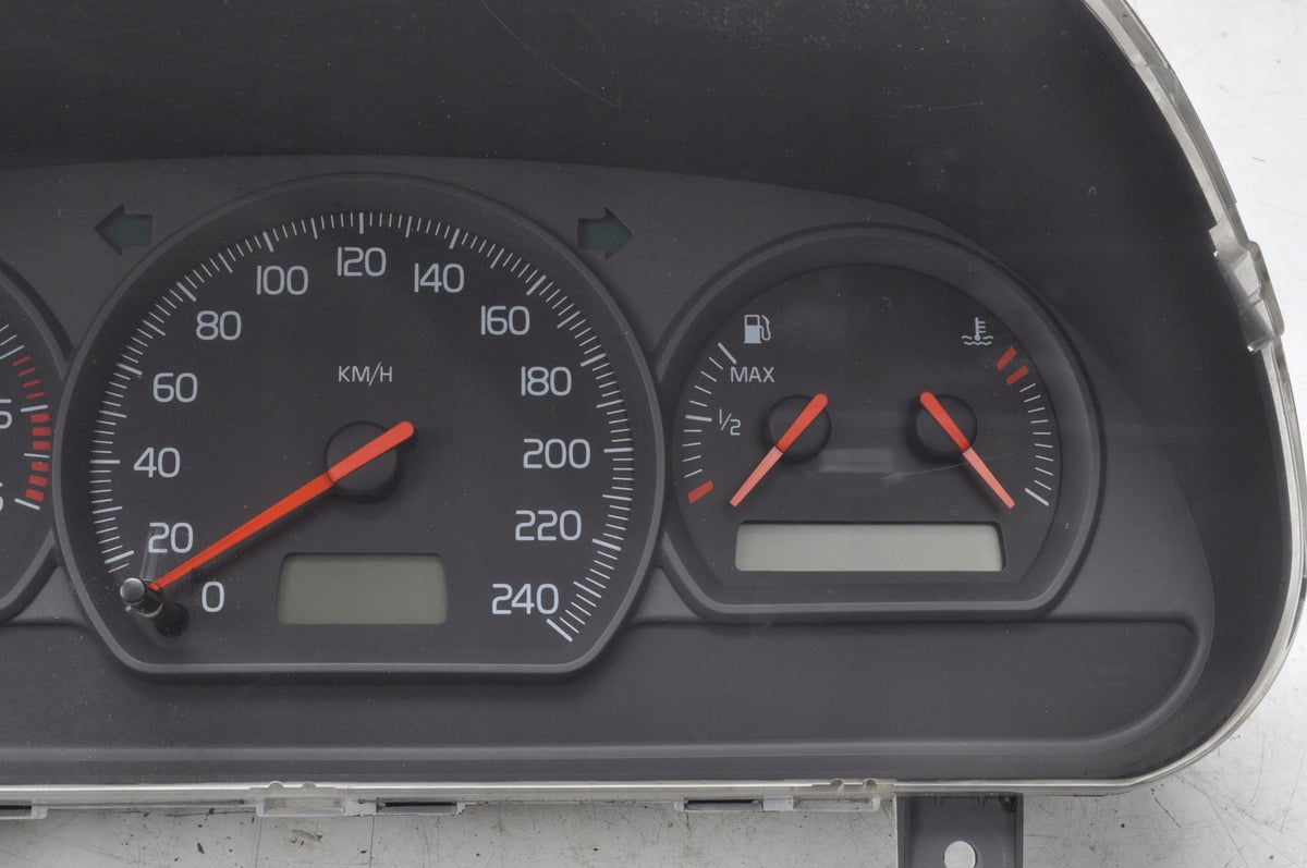 VOLVO S40 V40 1.9 DI COUNTER CLOCKS 30638560 EU