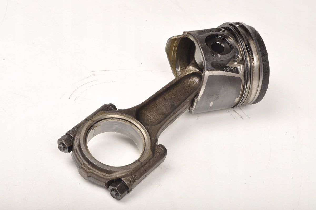 VOLVO S40 V50 2.0 D 136KM PISTON WITH CONNECTING ROD 085190