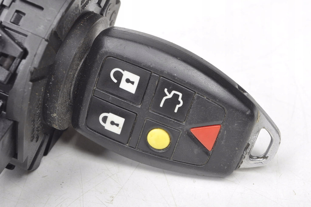 VOLVO S40 V50 C30 C70 II IGNITION KEY 30797784