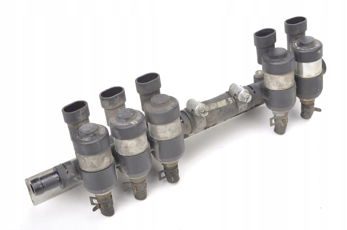 VOLVO S60 AND 2.4 INJECTORS INJECTION RAIL LPG 67R01-6379 110R00-6380