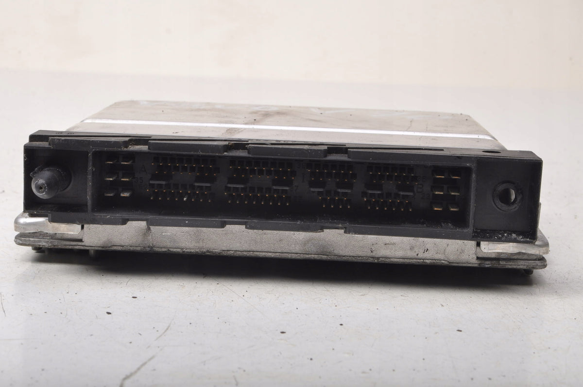 VOLVO S60 AND V70 2.0 T ENGINE CONTROLLER 30668478A