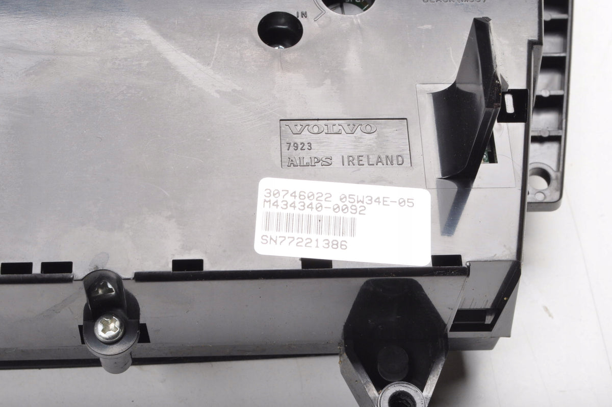 VOLVO S60 AND V70 II PANEL AIR CONDITIONING SWITCH LIFT 30746022