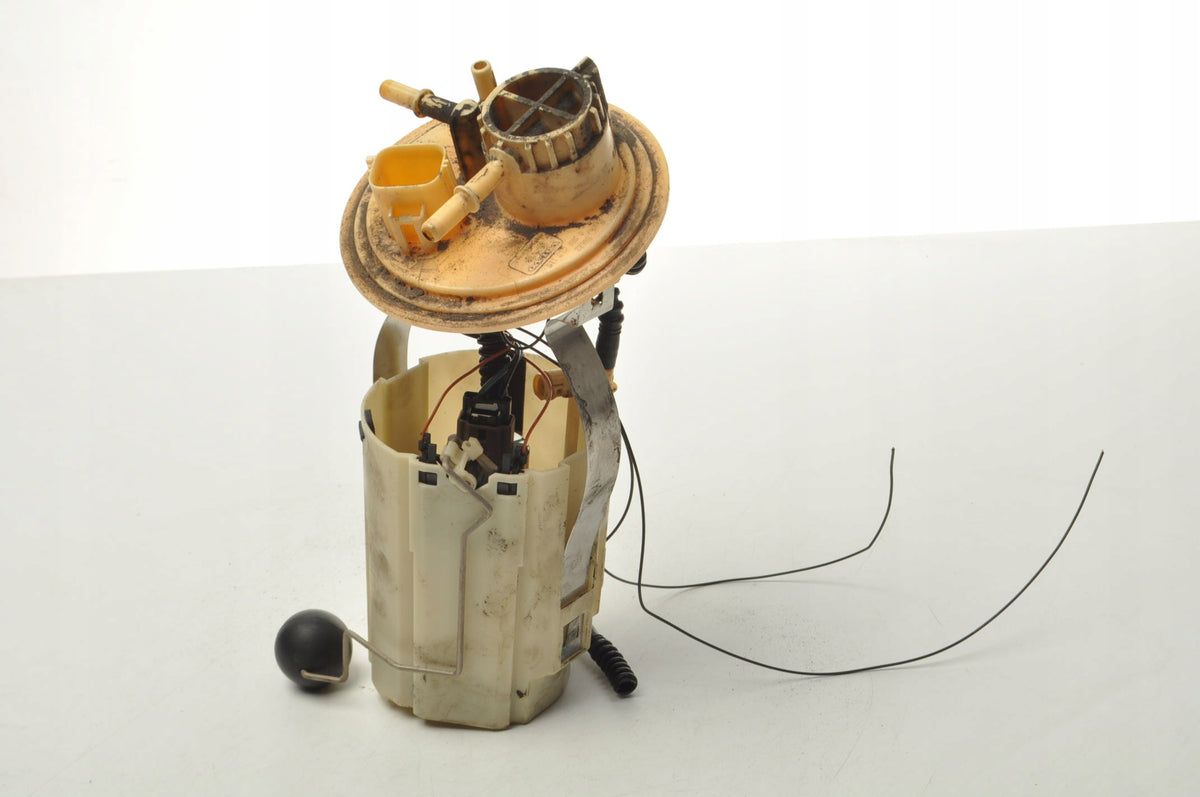 VOLVO S60 AND V70 II S80 XC90 2.0T 20V 180KM FUEL PUMP 8629780