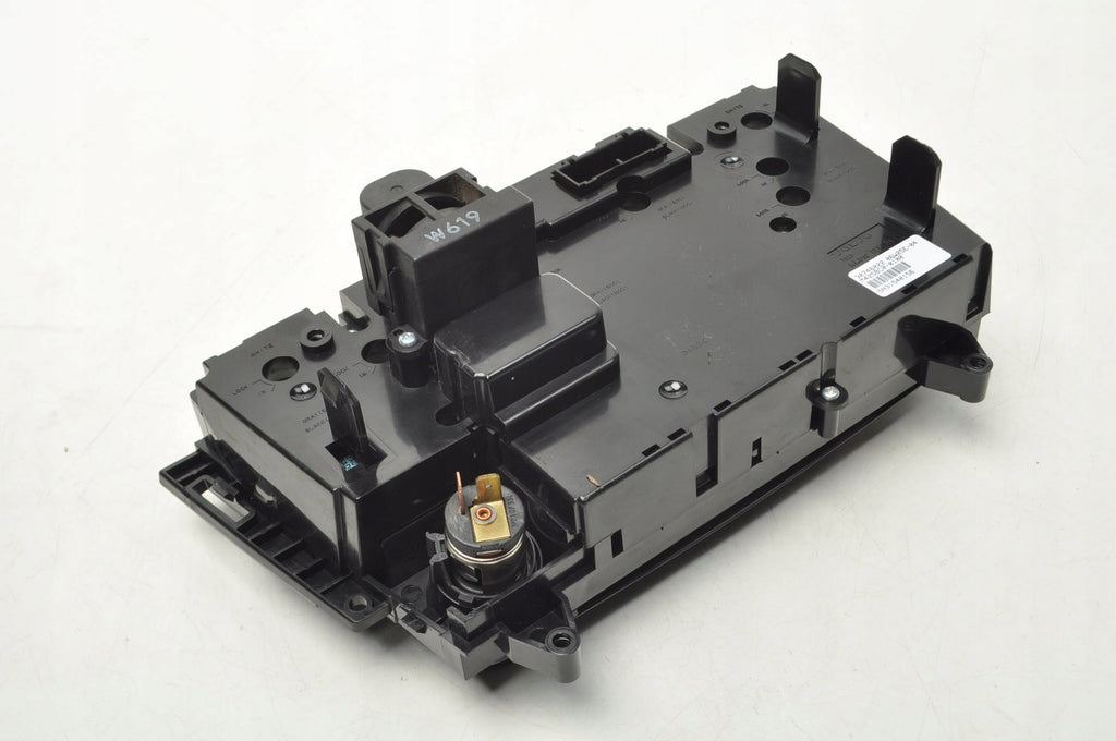 VOLVO S60 AND V70 II XC70 PANEL AIR CONDITIONING SWITCH 30746022