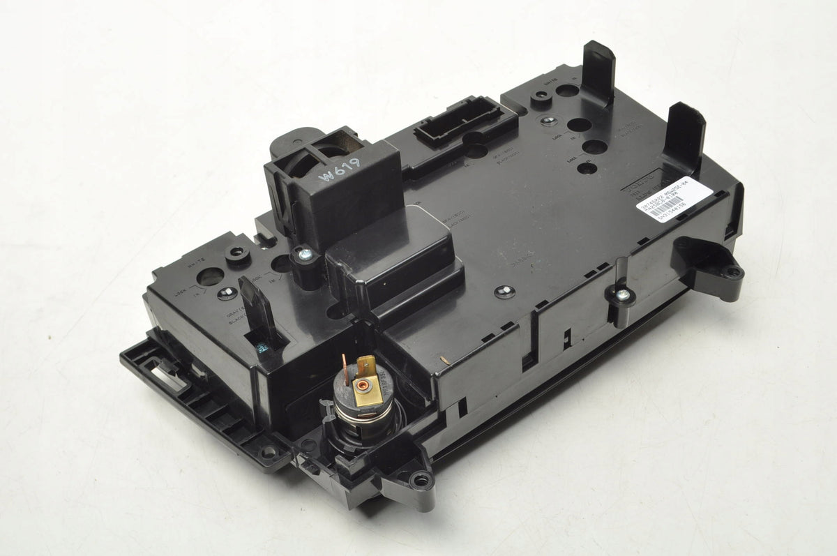 VOLVO S60 AND V70 II XC70 PANEL AIR CONDITIONING SWITCH 30746022