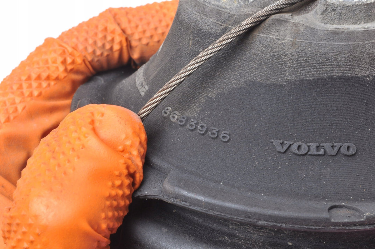 VOLVO S60 AND V70 II XC90 2.4 20V 170KM ENGINE CUSHION 8683936