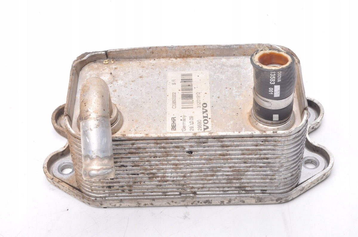 VOLVO S60 AND V70 II XC90 2.4 D5 OIL COOLER 31201912