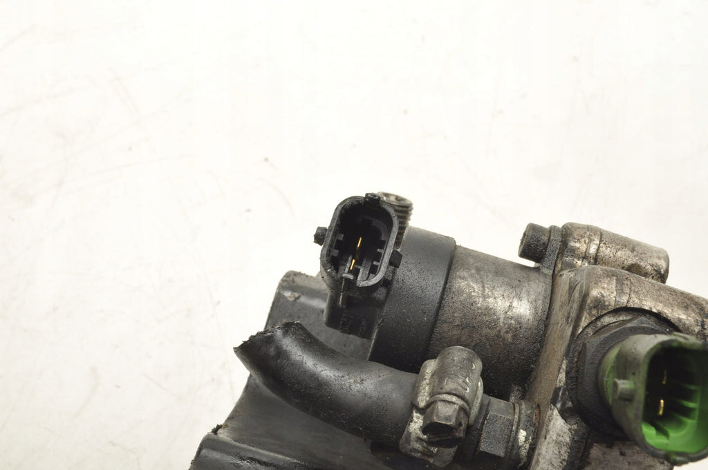 VOLVO S60 AND V70 II XC90 AND 2.4 D5 185KM INJECTION PUMP 8692521