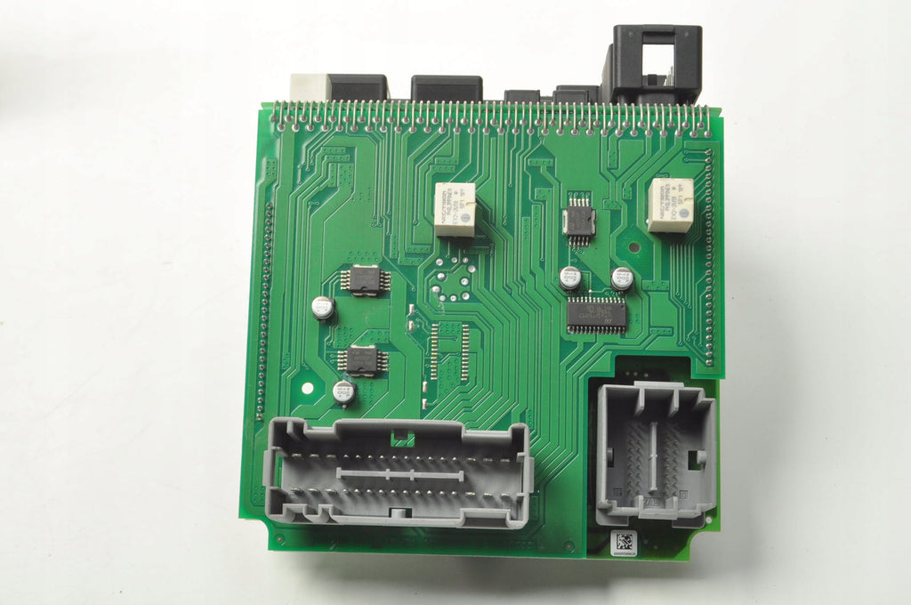 VOLVO S60 AND V70 XC70 MODULE CEM 30728542