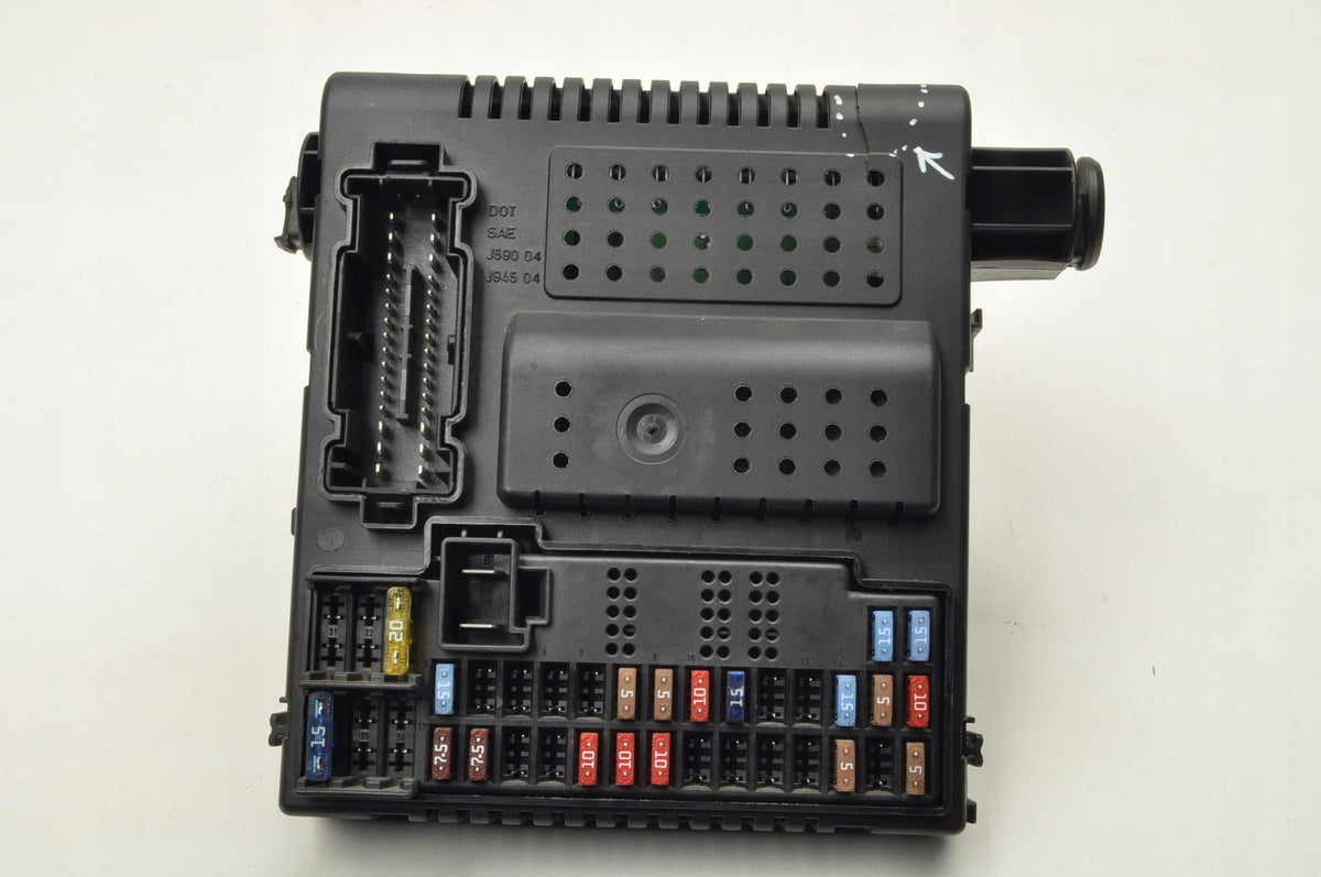 VOLVO S60 AND V70 XC70 MODULE CEM 30728542