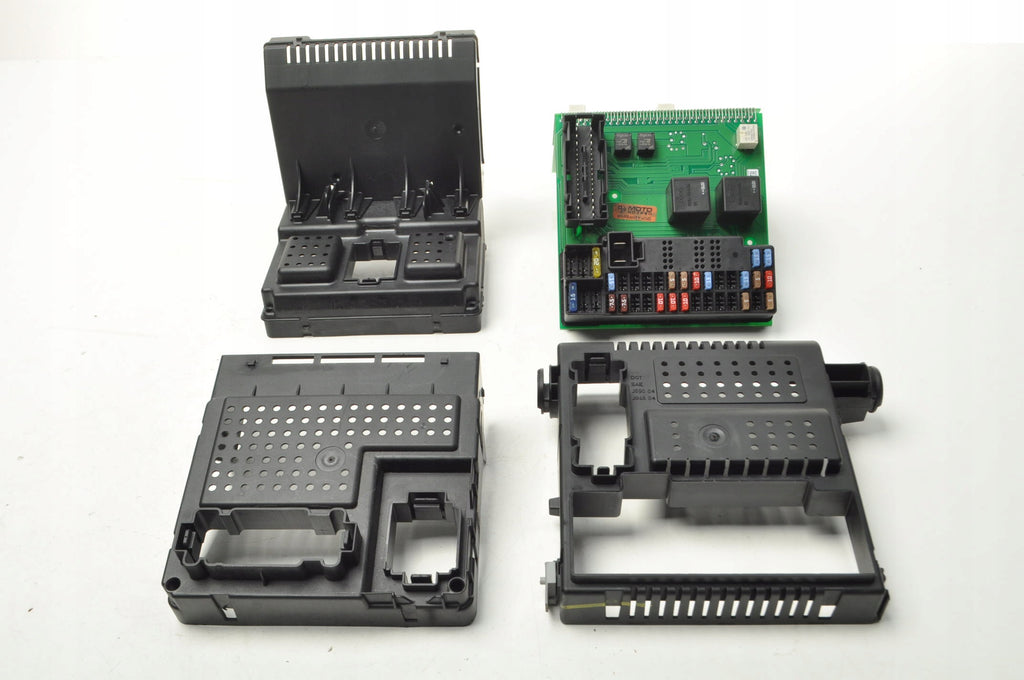 VOLVO S60 AND V70 XC70 MODULE CEM 30728542