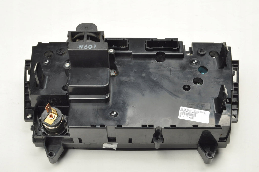 VOLVO S60 AND V70 XC70 PANEL AIR CONDITIONING SWITCH 30746023