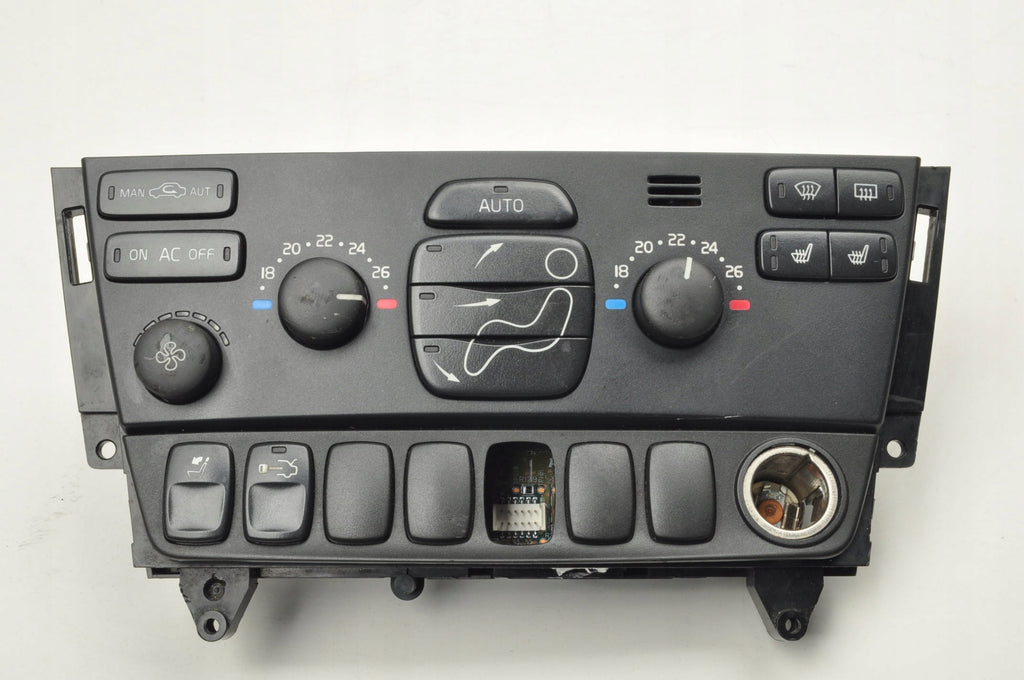 VOLVO S60 AND V70 XC70 PANEL AIR CONDITIONING SWITCH 30746023