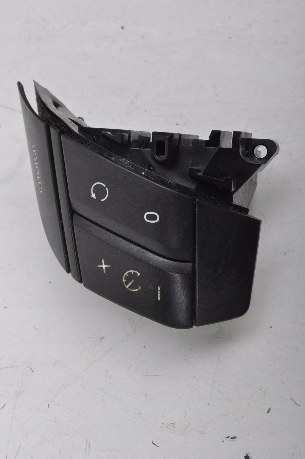 VOLVO S60 AND XC90 STEERING WHEEL BUTTONS 30739568 30739566