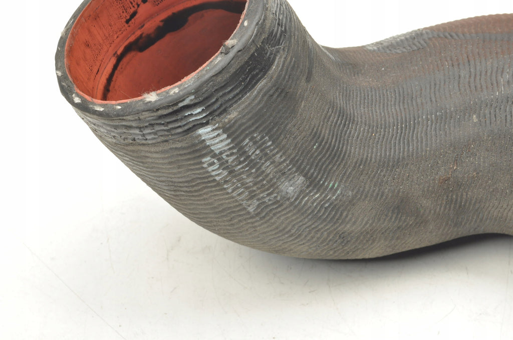 VOLVO S60 I V70 II XC60 2.4 D5 INTERCOOLER HOSE 31370490 31293089