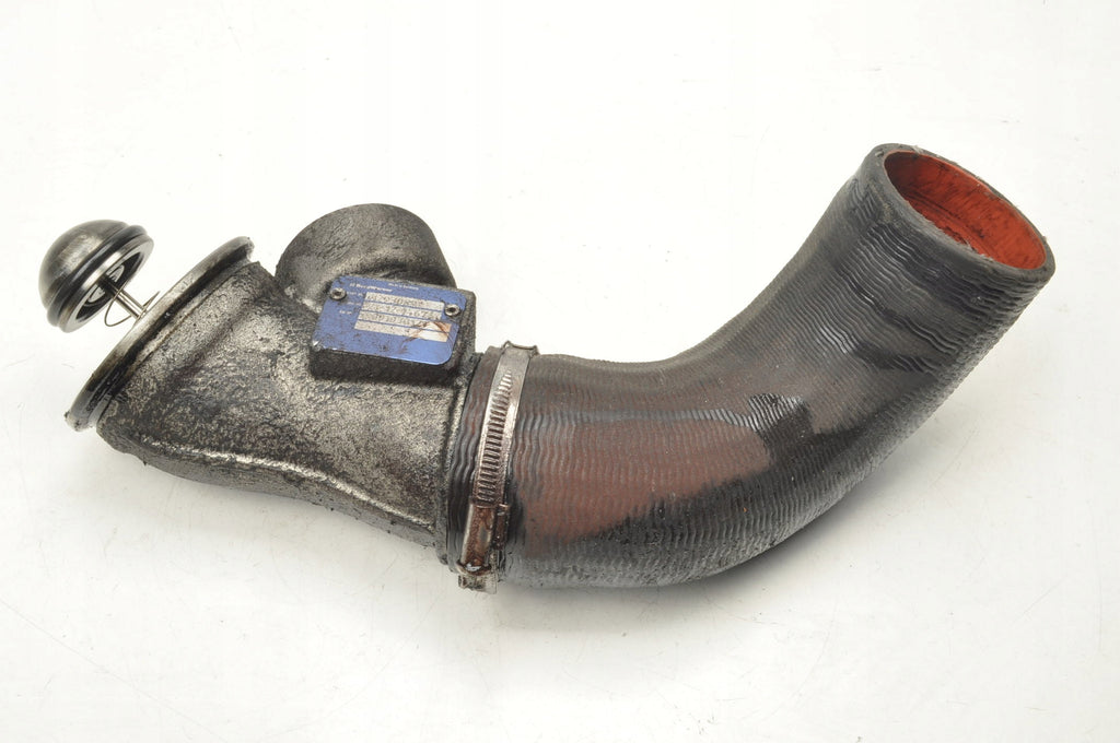 VOLVO S60 I V70 II XC60 2.4 D5 INTERCOOLER HOSE 31370490 31293089