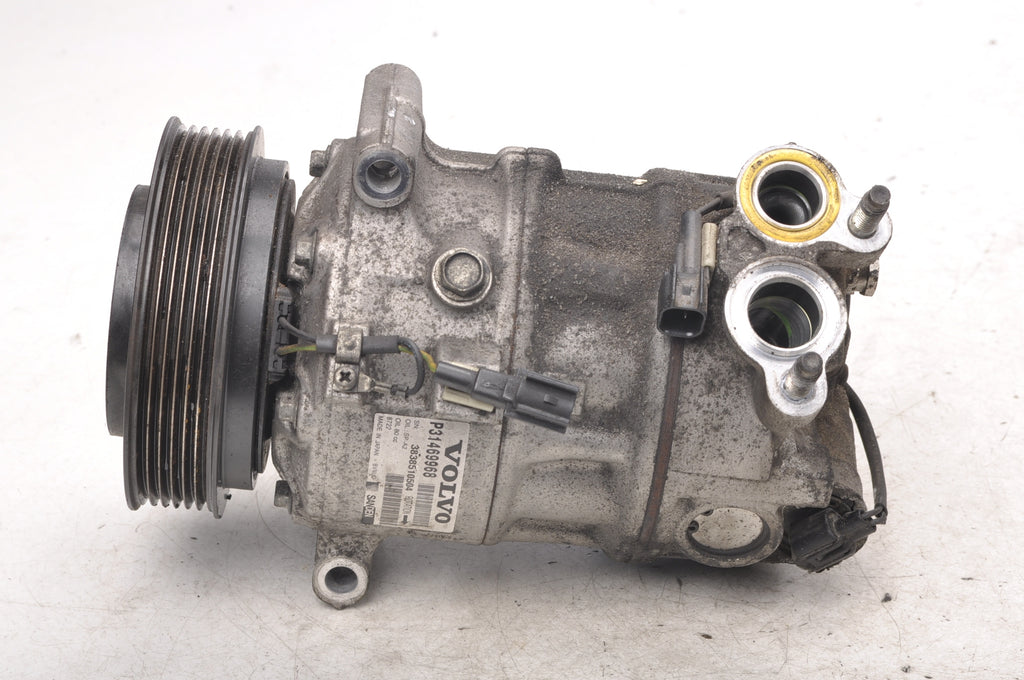 VOLVO S60 II 2.0 D AIR CONDITIONING COMPRESSOR 31469968