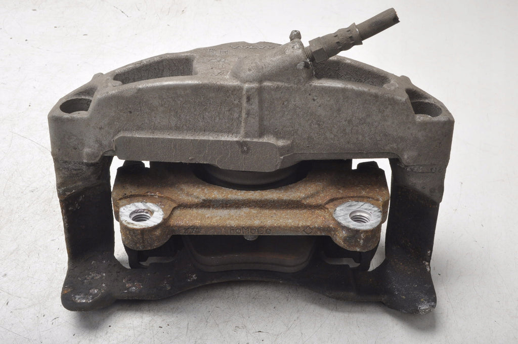 VOLVO S60 II 2.4 BRAKE CALIPER RIGHT FRONT