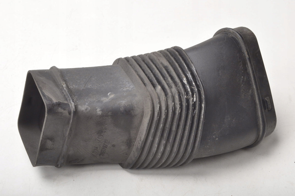VOLVO S60 II 2.4 D5 AIR INTAKE PIPE 70368440