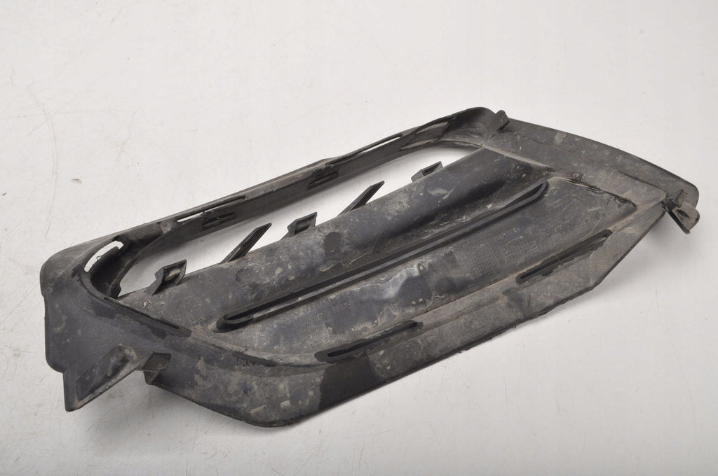 VOLVO S60 II FRAME HALOGEN GRILLE RIGHT 31383155