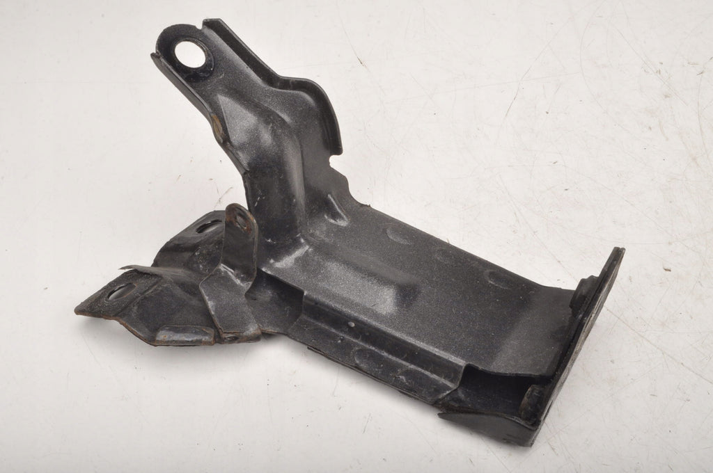 VOLVO S60 II RADIATOR MOUNT