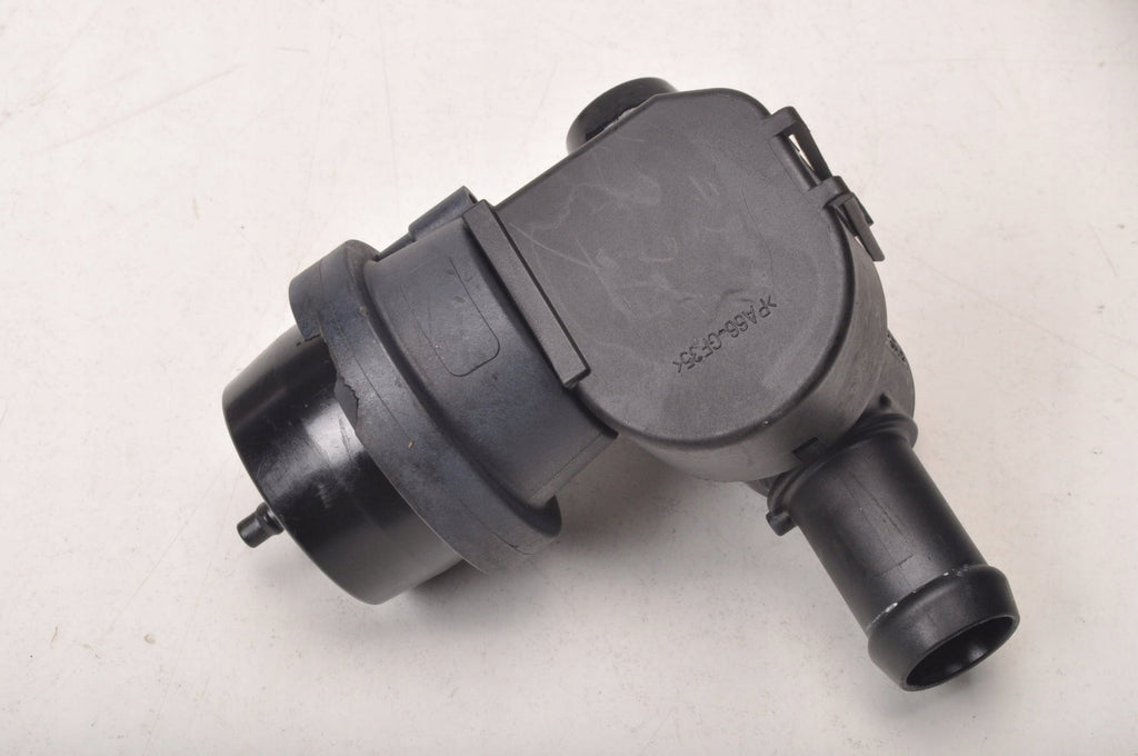 VOLVO S60 II V60 2.0 16V D4 181KM PIPE WATER LINE 31338891
