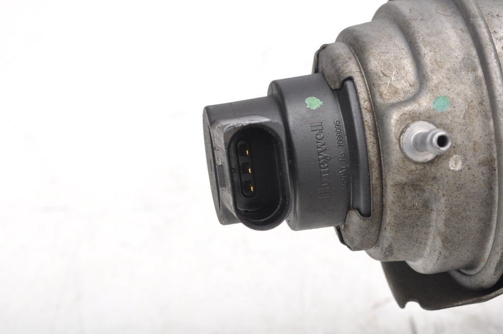 VOLVO S60 II V60 2.0 20V D3 TURBINE 31380219