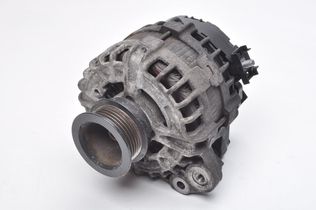 VOLVO S60 II V60 2.0 D4 181KM ALTERNATOR 2013/09 - 2015/12