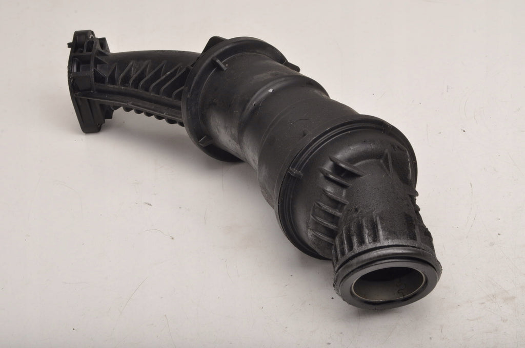 VOLVO S60 II V60 2.0 D4 181KM INTAKE PIPE RESONATOR 31411738