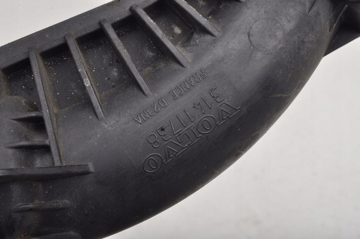 VOLVO S60 II V60 2.0 D4 181KM INTAKE PIPE RESONATOR 31411738