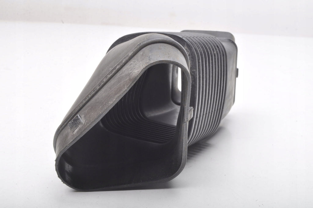 VOLVO S60 II V60 AIR INTAKE PIPE 31430269