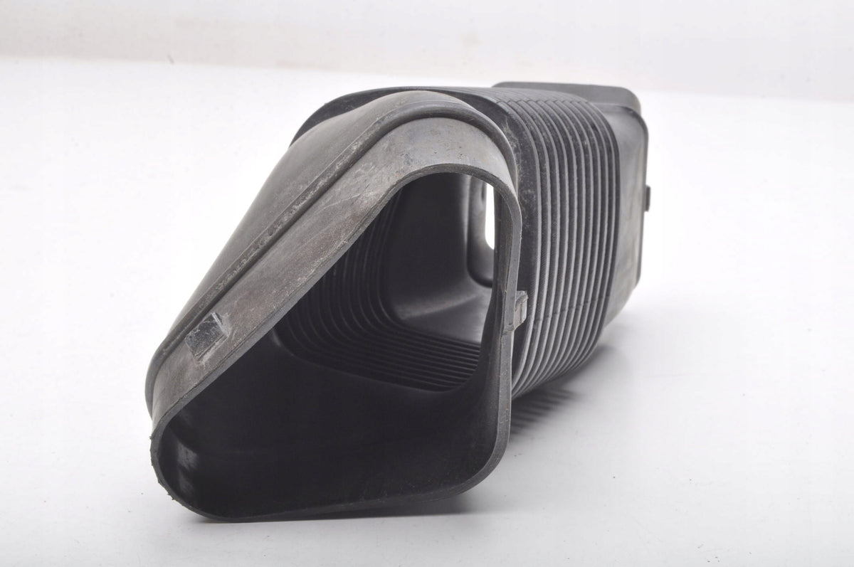 VOLVO S60 II V60 AIR INTAKE PIPE 31430269