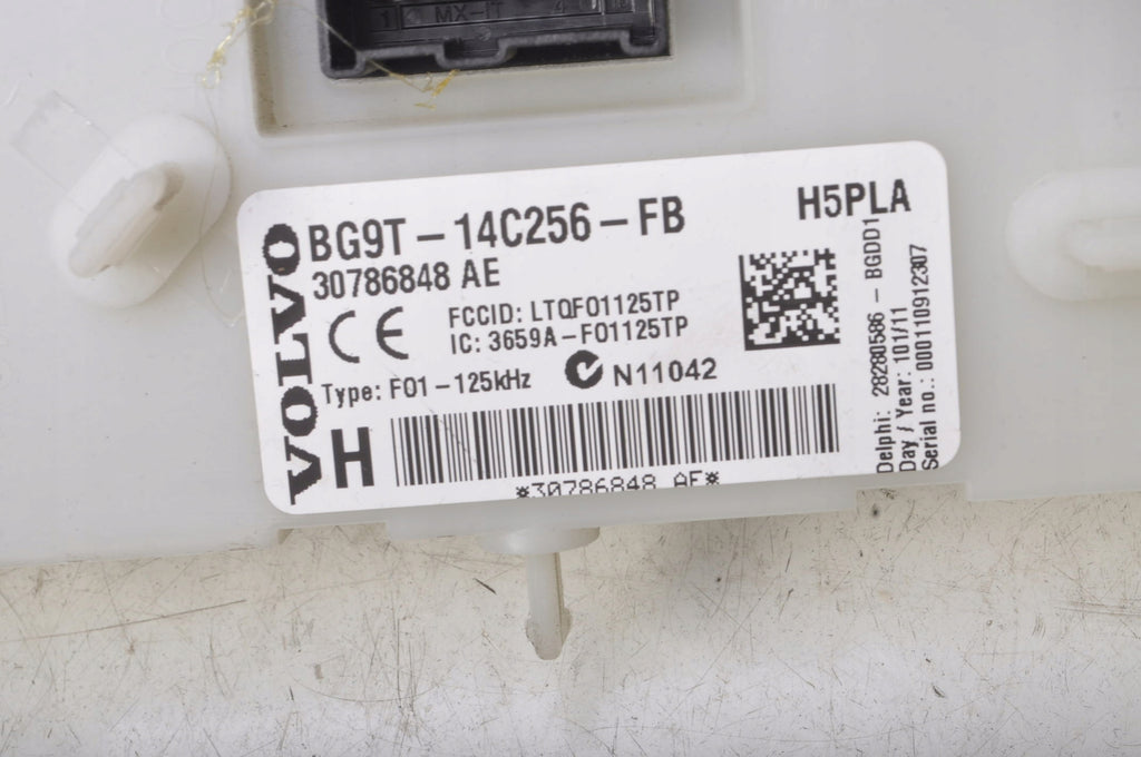 VOLVO S60 II V60 BOX MODULE BSI 30786848