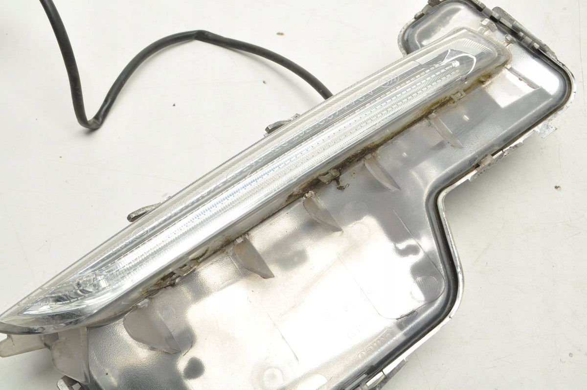VOLVO S60 II V60 HALOGEN RIGHT 31420396 89250222 LIFT