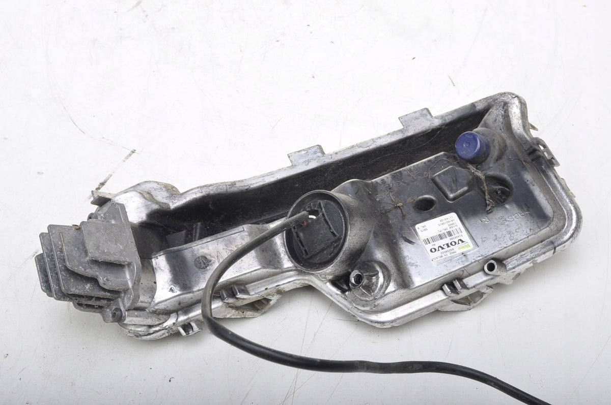 VOLVO S60 II V60 HALOGEN RIGHT 31420396