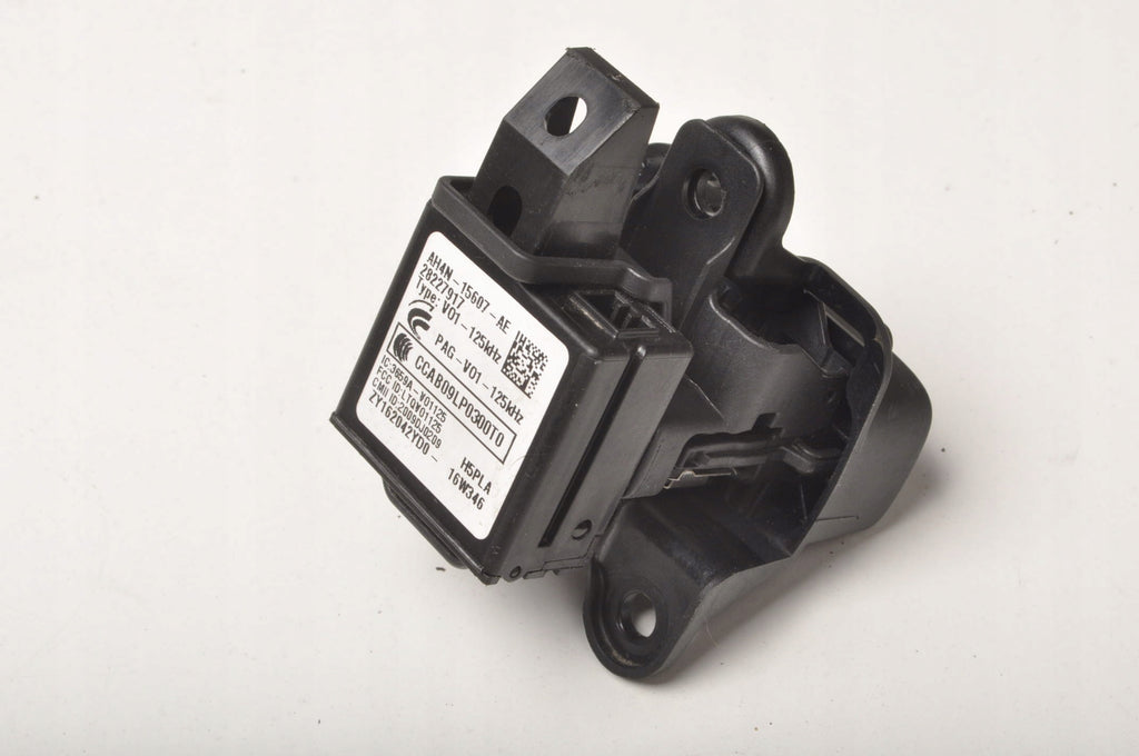 VOLVO S60 II V60 KEY IGNITION 30791678
