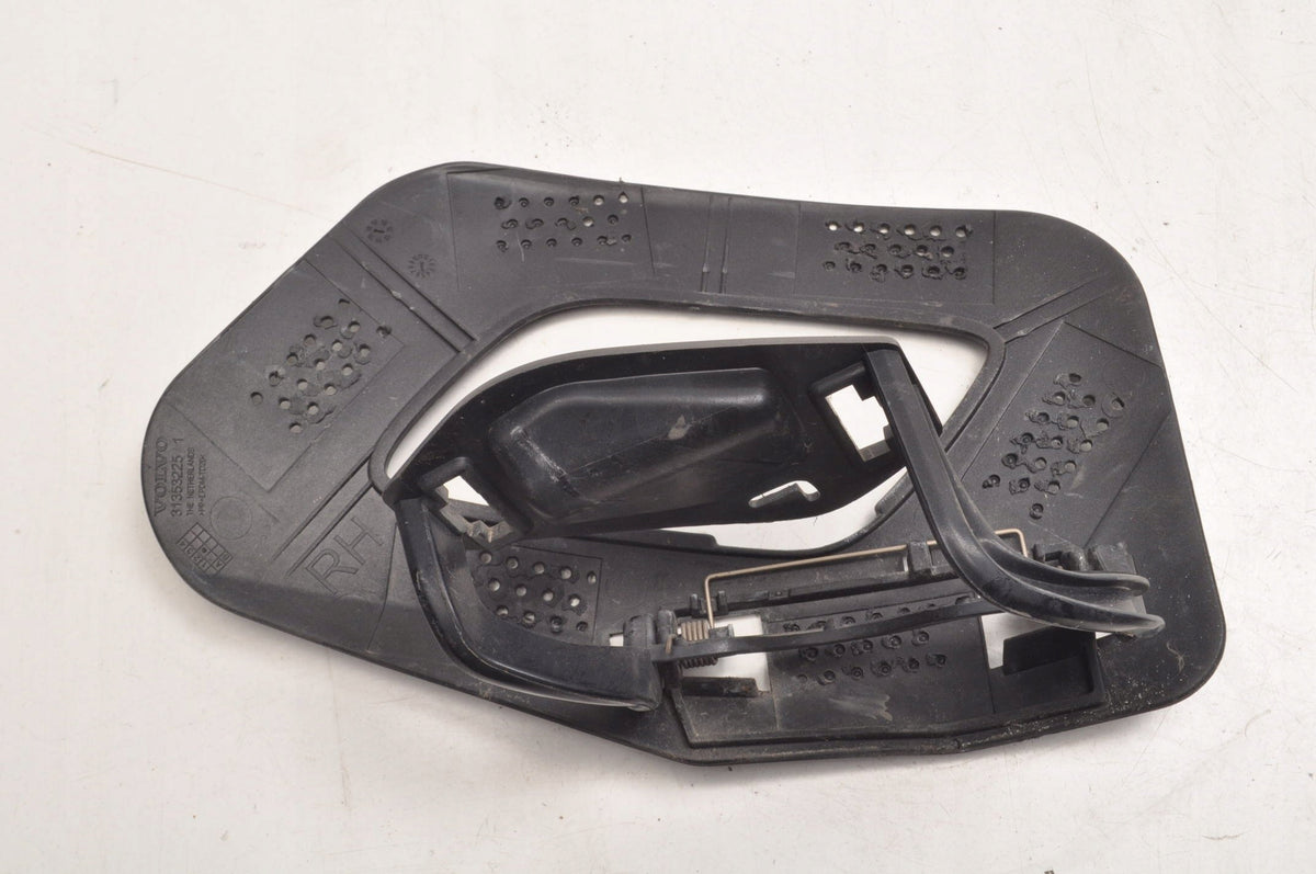 VOLVO S60 II V60 LAMP WASHER CAP RIGHT LIFT 31353309 31353225