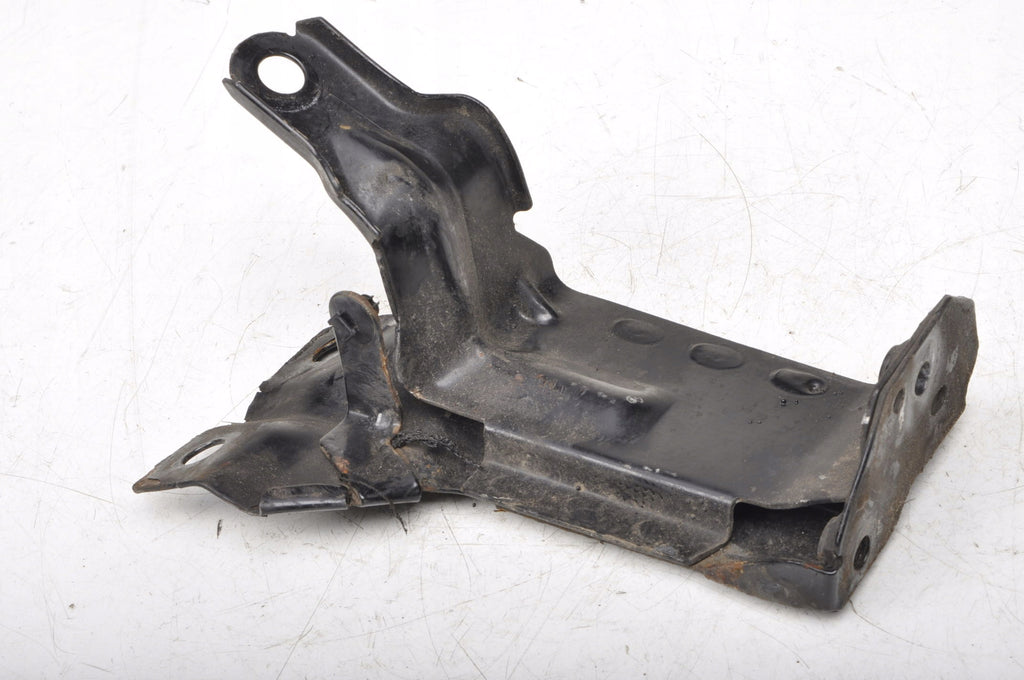VOLVO S60 II V60 RADIATOR MOUNT 31261932