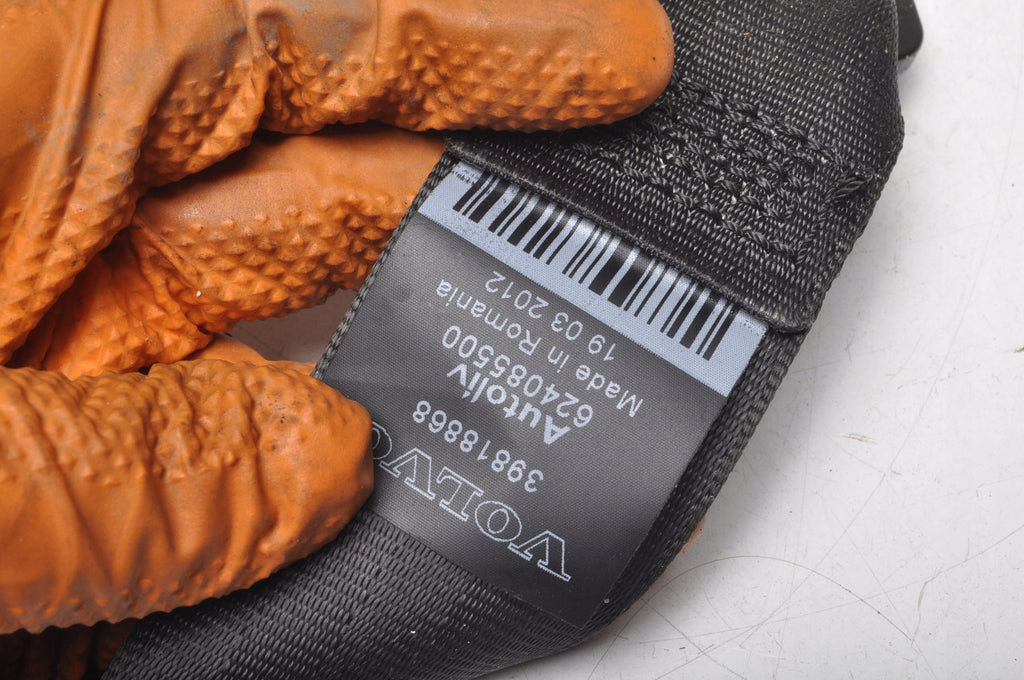 VOLVO S60 II V60 SEAT BELT LEFT REAR 2 ROW 39818868