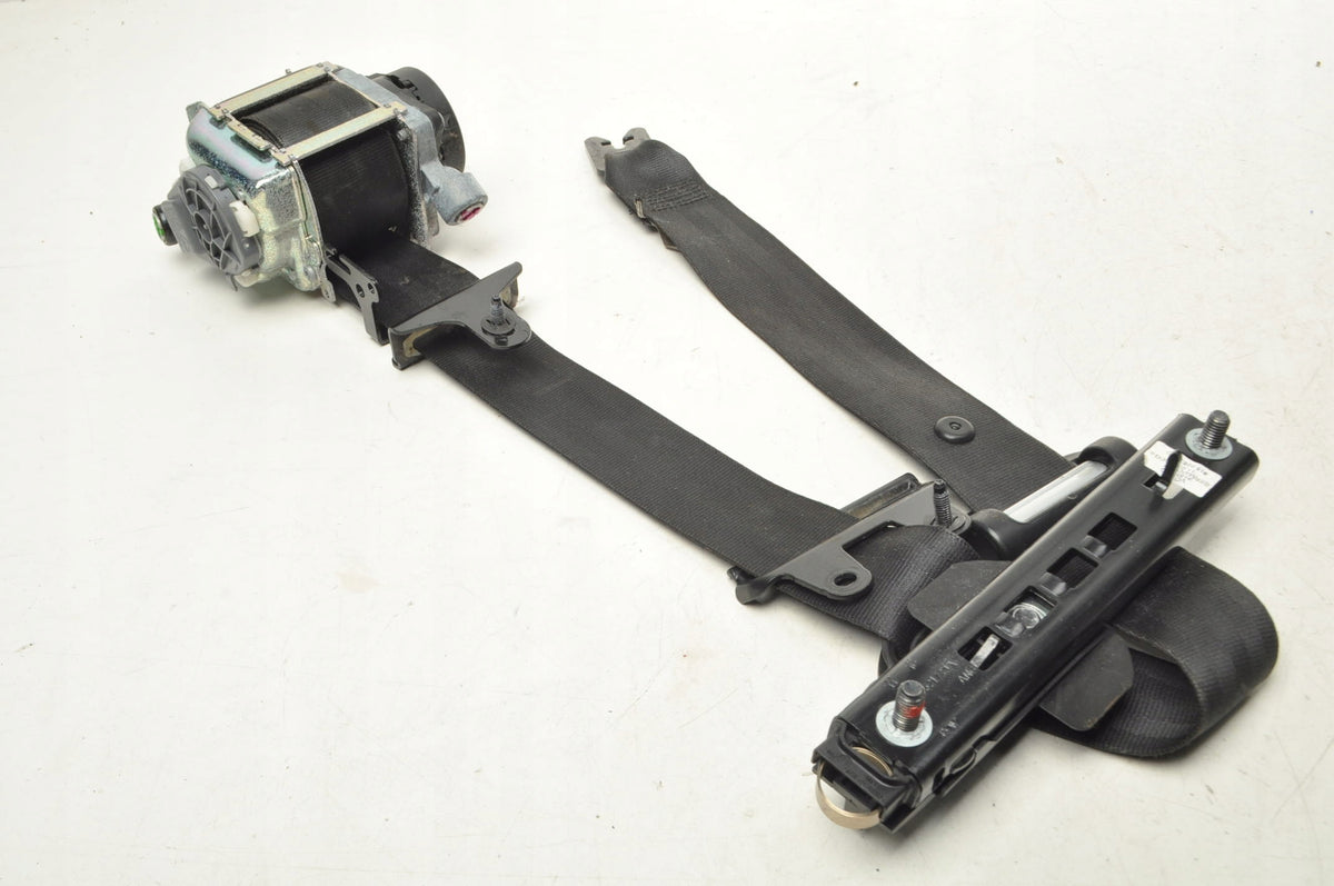 VOLVO S60 II V60 SEAT BELT RIGHT FRONT 39800482