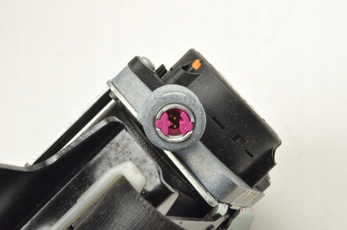 VOLVO S60 II V60 SEAT BELT RIGHT FRONT 39818843