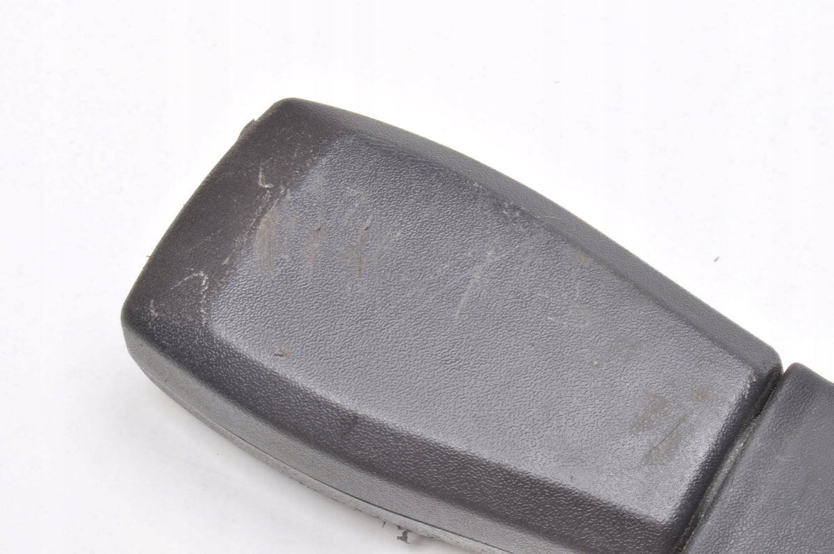 VOLVO S60 II V60 SEAT BELT TENSIONER RIGHT 8630467
