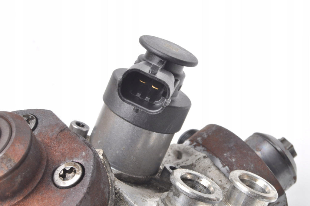 VOLVO S60 II V60 V40 II XC60 AND 2.0 16V D4 D3 D5 INJECTION PUMP 31372081