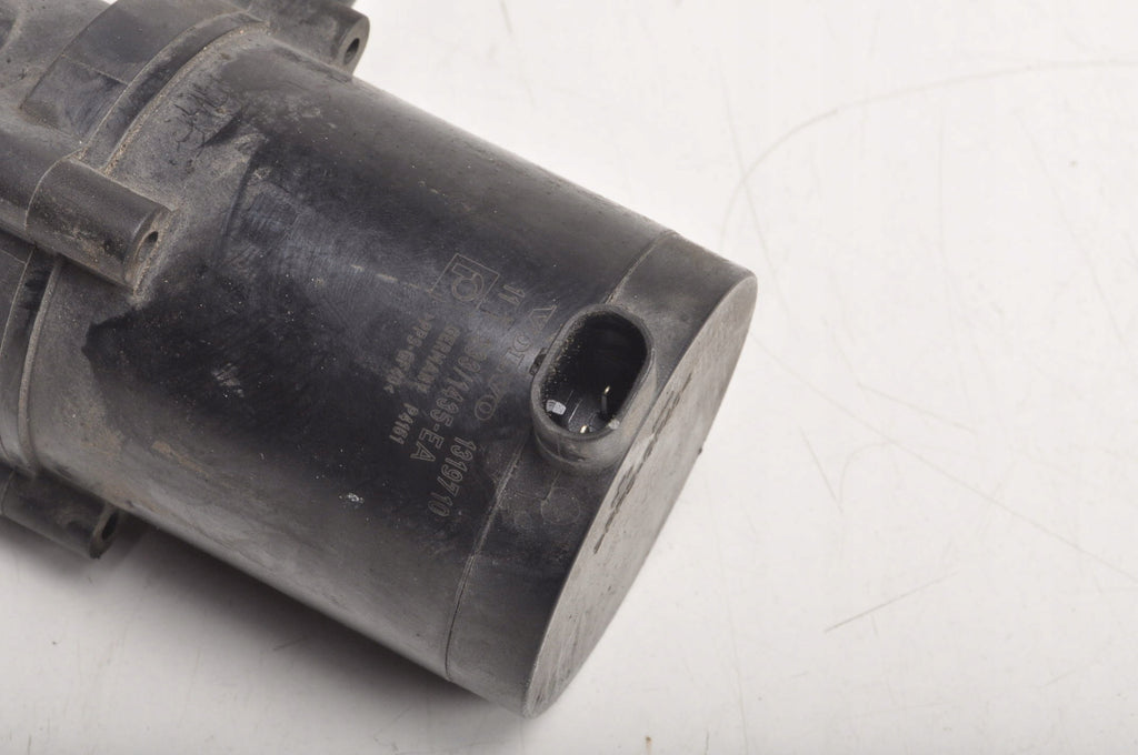 VOLVO S60 II V60 V70 2.0 D3 WATER PUMP 1319710
