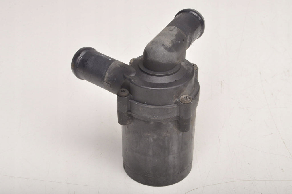 VOLVO S60 II V60 V70 2.0 D3 WATER PUMP 1319710