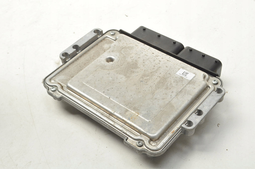 VOLVO S60 II V60 V70 III 2.0 T5 240KM COMPUTER ENGINE DRIVER 31312683