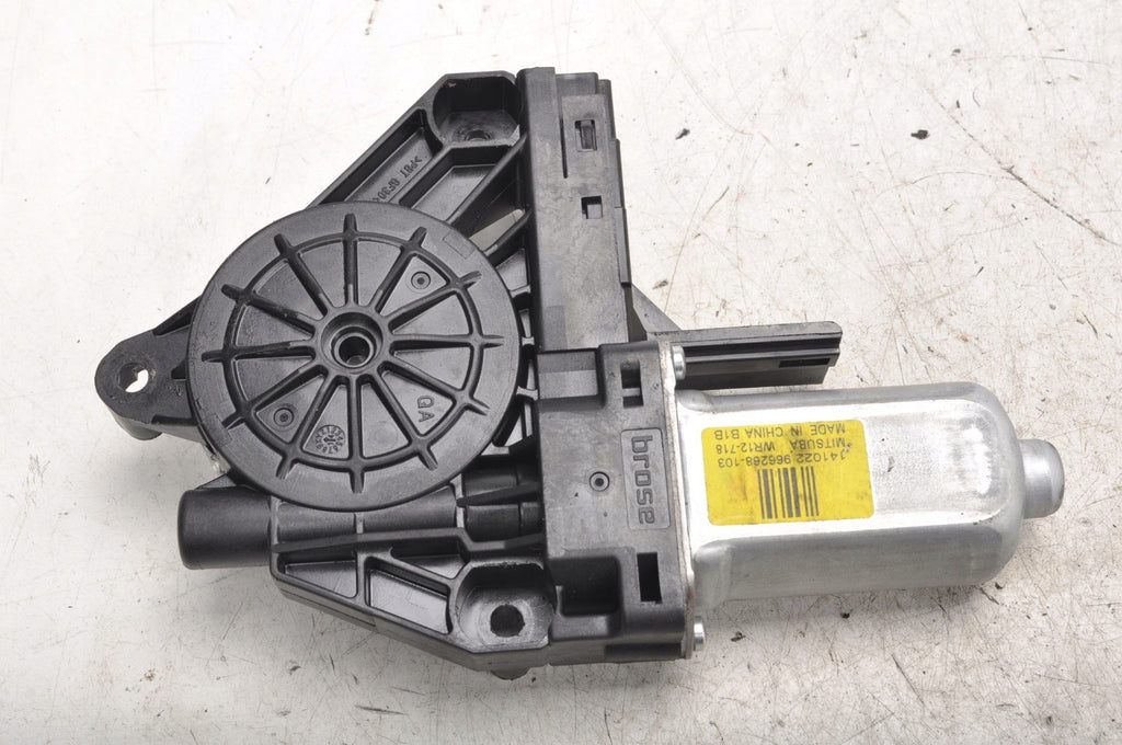 VOLVO S60 II V60 WINDSCREEN MOTOR LEFT FRONT 966268-103