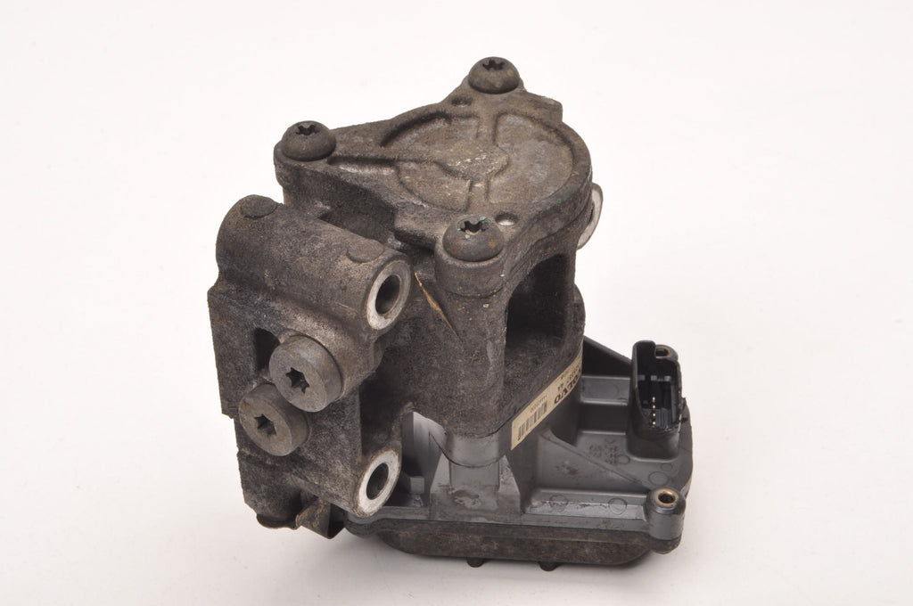 VOLVO S60 II V60 XC60 2.0 D3 136KM OIL PUMP 31325357