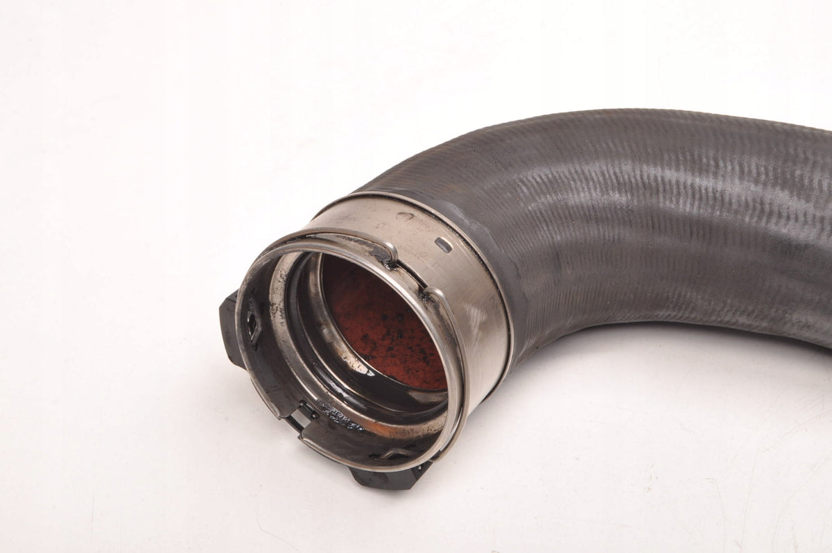 VOLVO S60 II V60 XC60 2.0 D4 181HP INTERCOOLER HOSE P1 31370286